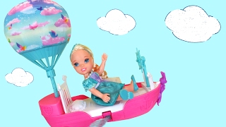 FLYING  Lemonade  Elsa amp Anna toddlers FLY with Barbies Magical Dreamboat  Playing [upl. by Isied841]