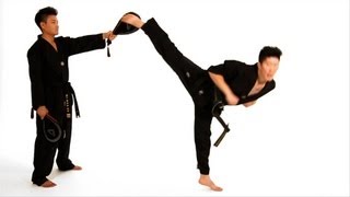 How to Do a Spinning Hook Kick  Taekwondo Training [upl. by Eilla]