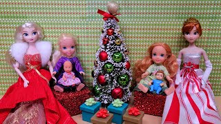 Christmas 2021  Elsa amp Anna toddlers  Santa  gifts  cookies [upl. by Anjali675]