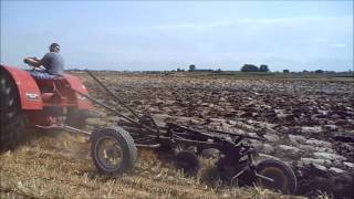 McCormick Deering WD40 SN731 Plowing [upl. by Rogozen]