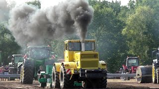 Советский трактор K700 КИРОВЕЦ против всех  Soviet tractor K700 KIROVETS against all [upl. by Lait]