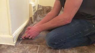 How to install and cut in sheet vinyl floors carpettoolzcom [upl. by Nalra99]